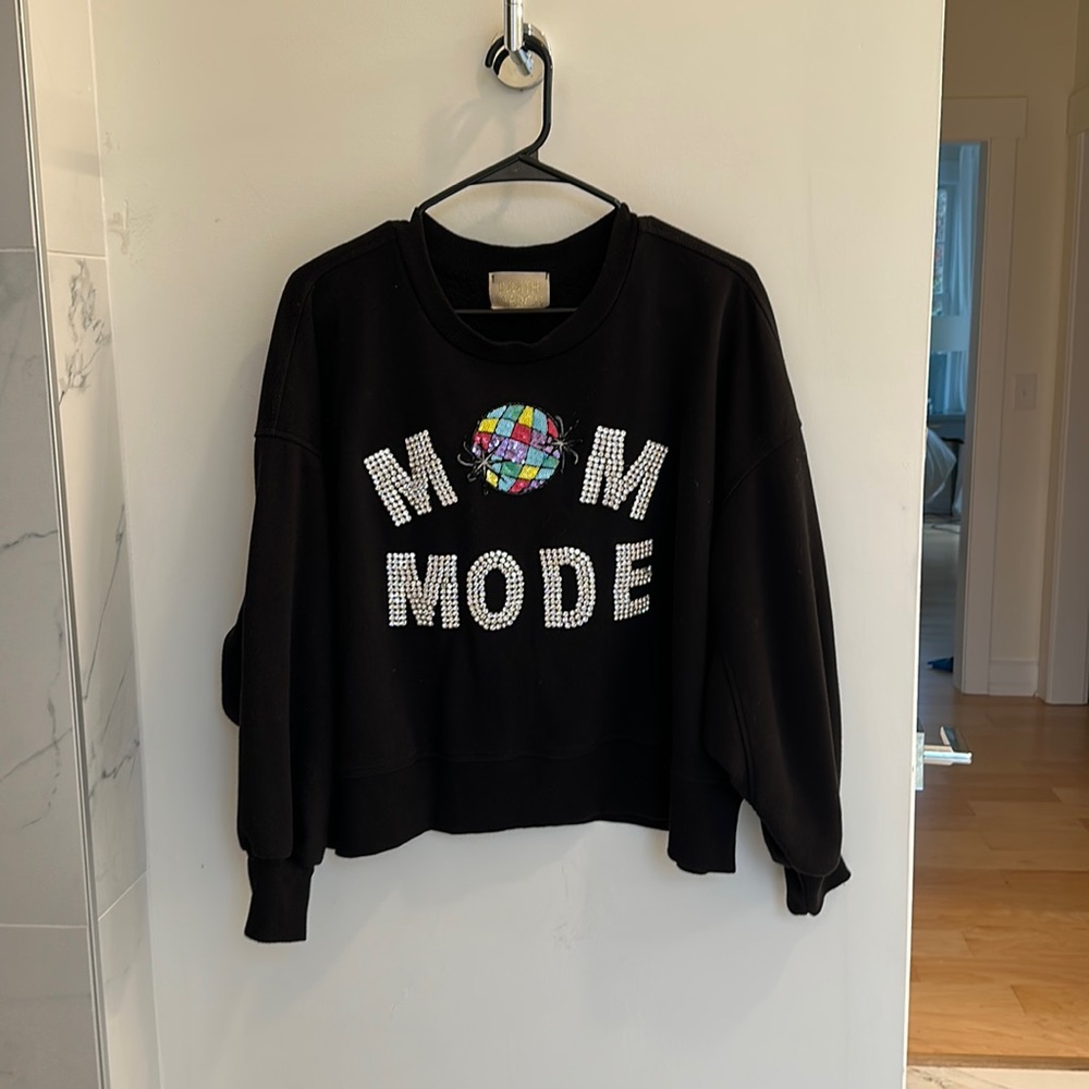 Judith march *mom mode* sweater
